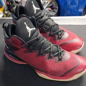 Jordan Men's Red and Black Athletic Shoes